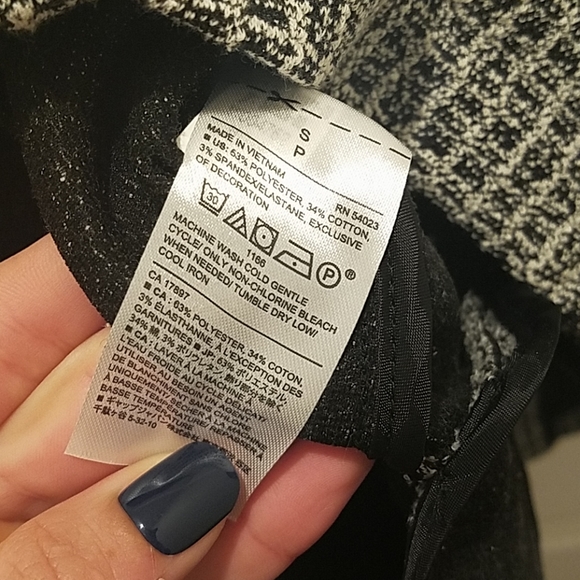 Banana Republic black and white blazer - Picture 5 of 5